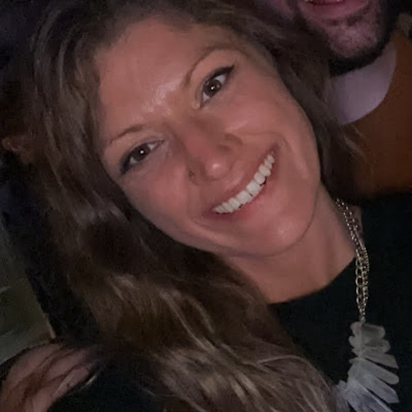 Meet your Posher, Lindsey - Picture 1 of 1